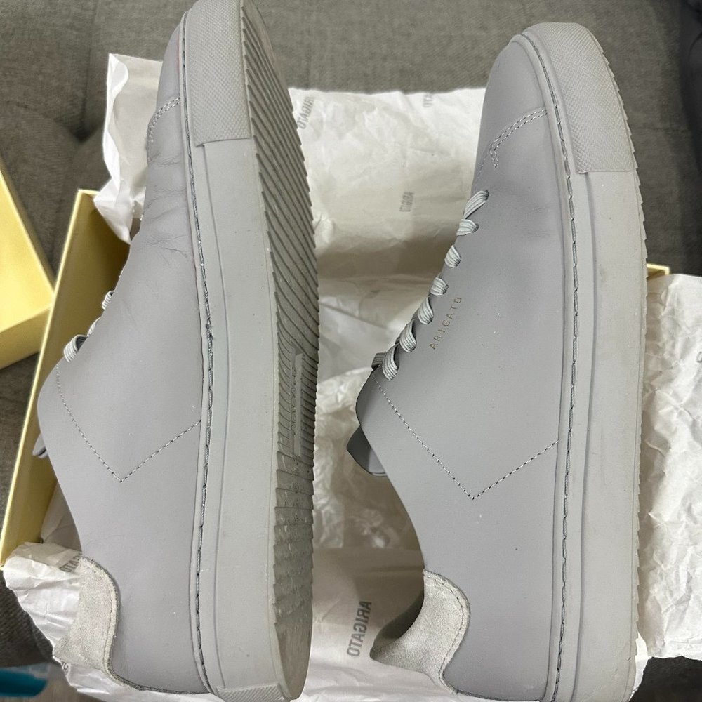 Axel Arigato 7.5US men Grey Sneaker